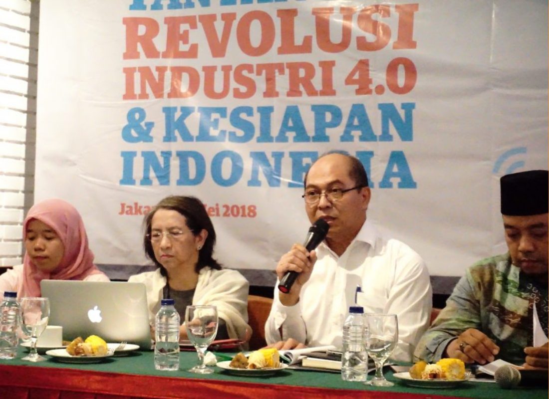 Hadapi Revolusi Industri 4.0: Pentingnya Pelibatan Serikat Kerja dan Masyarakat Sipil