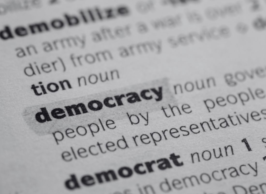 Kemunduran Demokrasi dan Urgensi Perlindungan Masyarakat Sipil